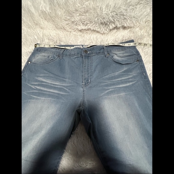 VIP Jean/Jegging Bundle - Picture 7 of 8